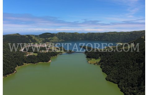 Green and Blue Lakes