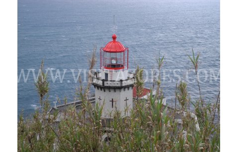 Ponta do Arnel Lighthouse